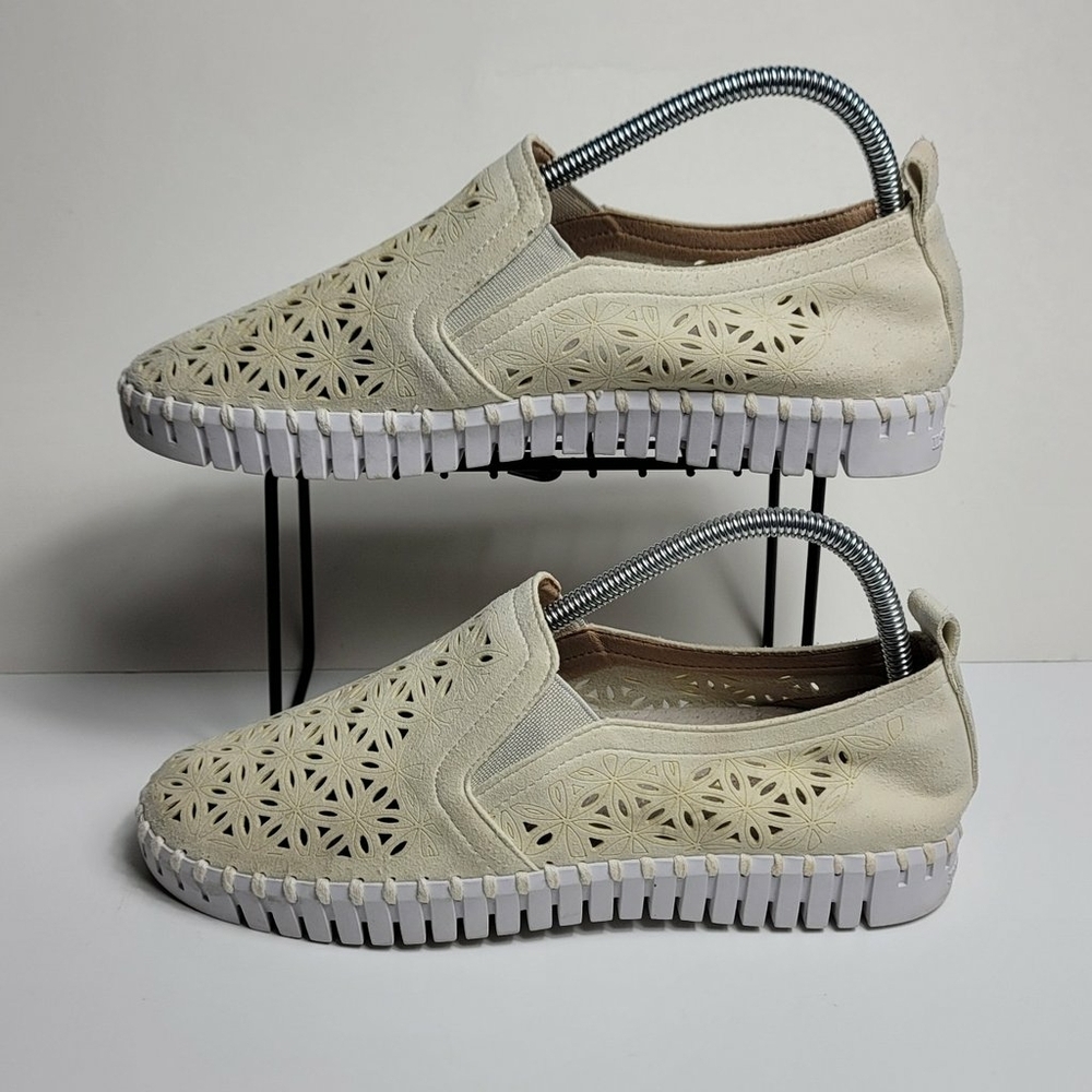ILSE JACOBSEN Tulip Slip-On Flat Shoes Womens 39 Laser Cut Comfort Sneaker 3471
